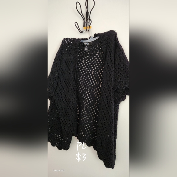 Clothes - Picture 12 of 16